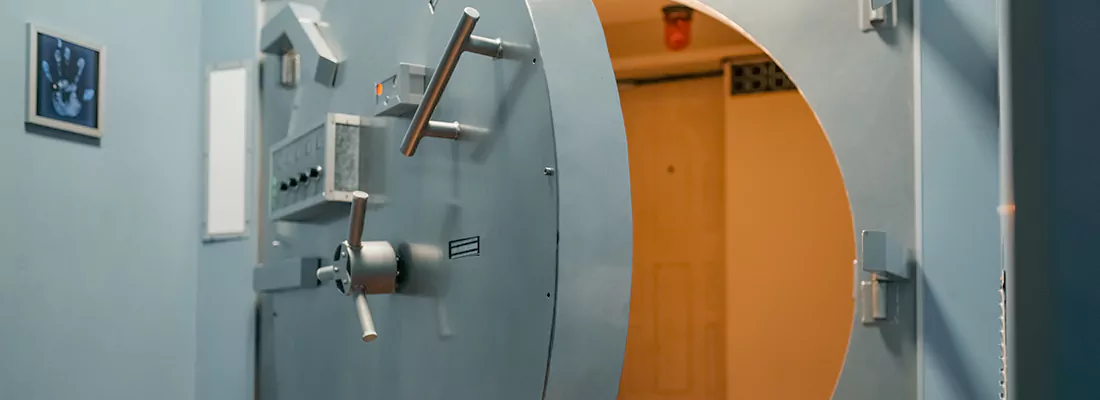 Vault and Safe locksmith services in Lake Vista, ON